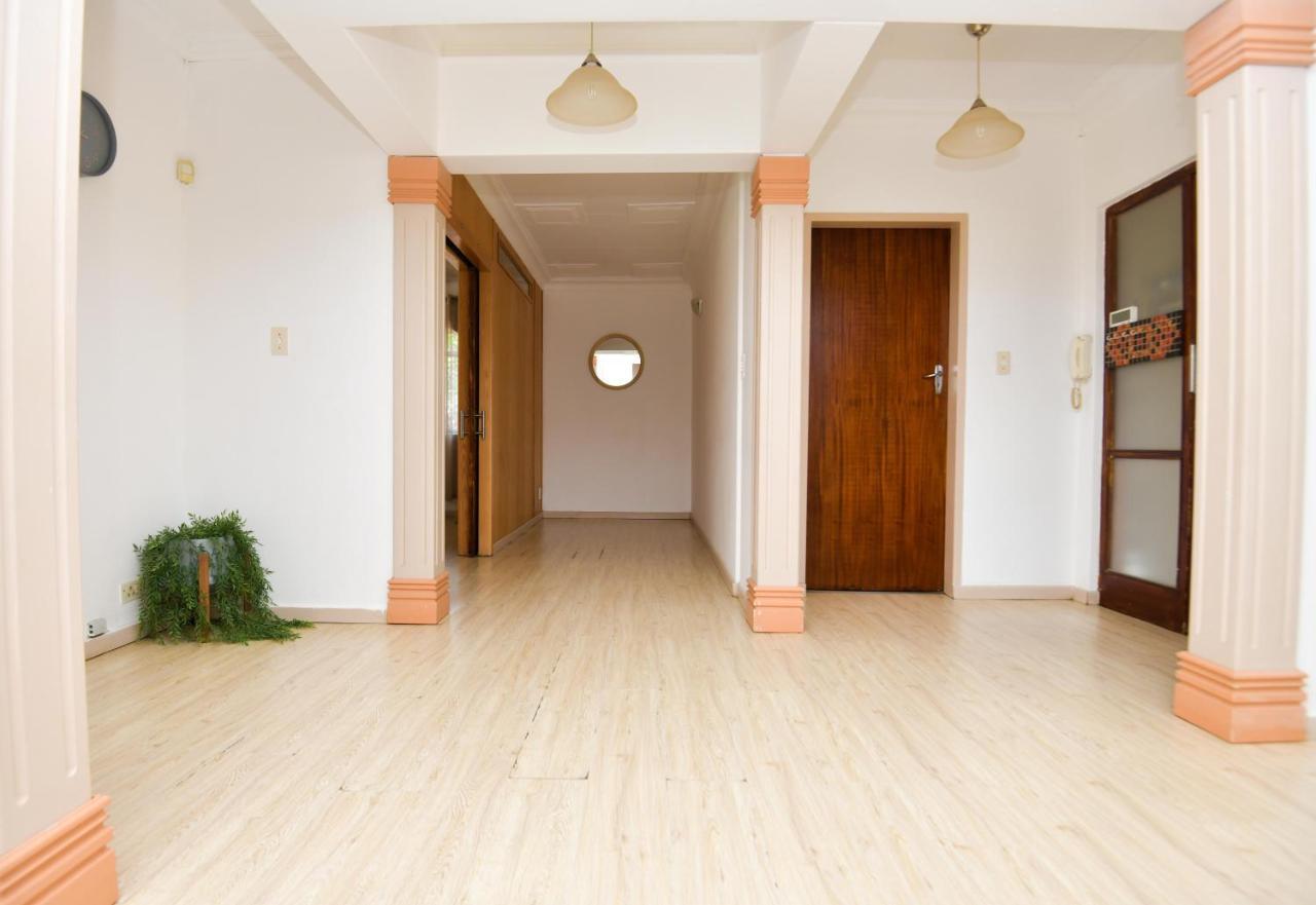 Spacious Menlyn Maine Villa Pretoria-Noord エクステリア 写真